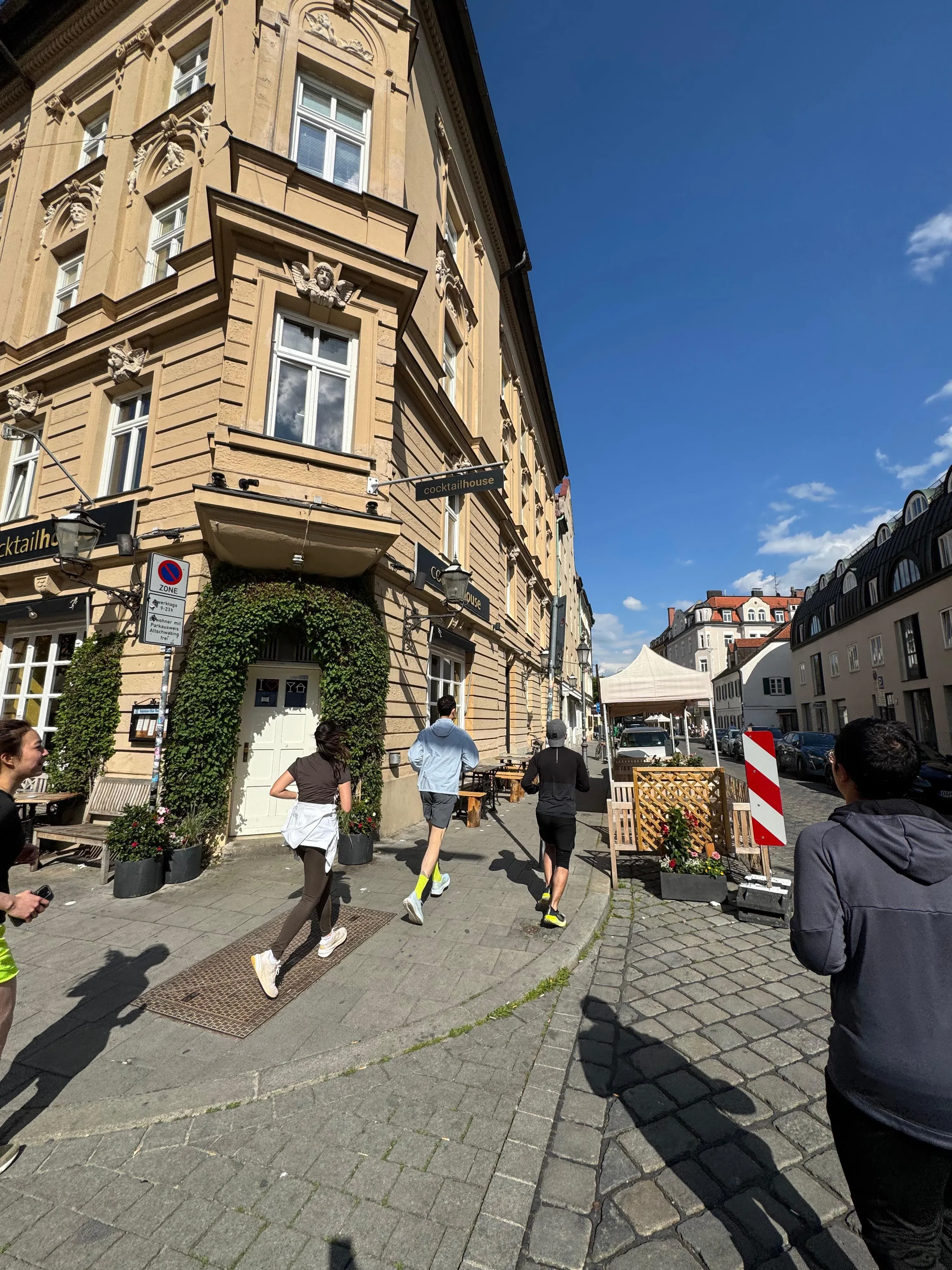 Jogging image 3